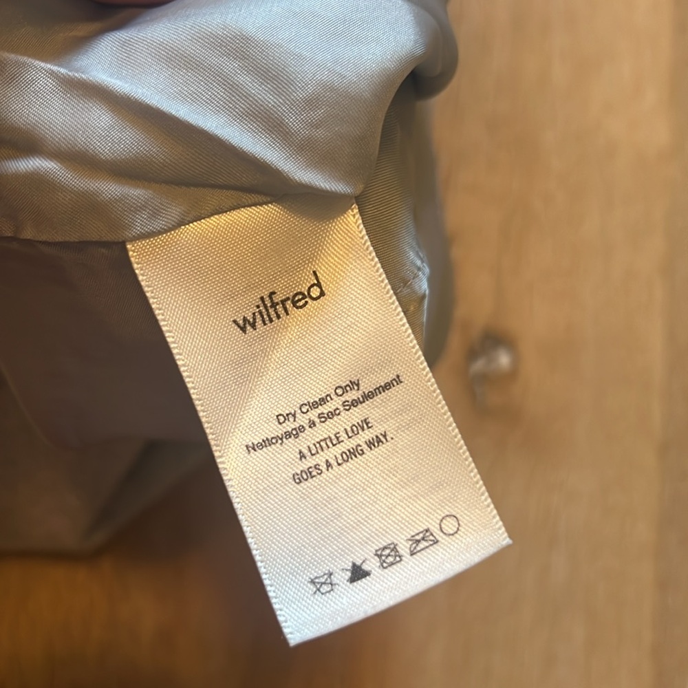 Aritzia Wilfred color Gray 68% Wool 25% Nylon 5% Cashmere Classic Mini Skirt - Picture 9 of 10